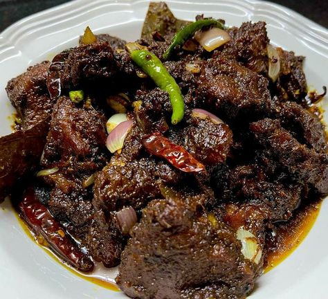 Sweet And Spicy Korean Beef, Hot Beef Commercial Recipe, Akni Recipe Beef, Beef Bhuna, Durban Beef Curry Recipe, Spicy Beef, Steak, Meat, Coffee