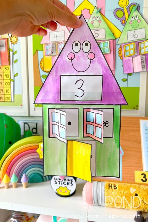 Number Crafts For Kindergarten, Representing Numbers, Number Crafts, Bulletin Boards Classroom Decor, Teaching Printables, Classroom Lesson Plans, Early Years Classroom, Classroom Banner, House Craft