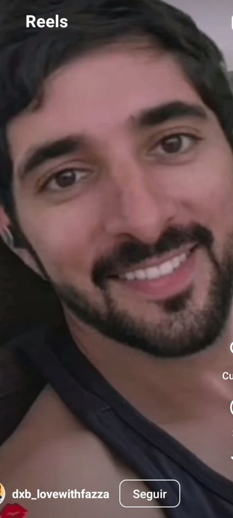 Prince Hamdan Selfie, Hamdan Selfie, Fazza Selfie, Smiling Photos, Fazza Hamdan, Prince Fazza, Prince Of Dubai, Prince Hamdan, Handsome Men Quotes