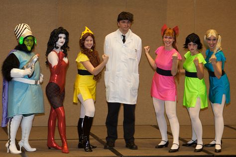 The Powerpuff Girls at Dragoncon by Fordan, via Flickr Ppg Costume, Ppg Cosplay, Powerpuff Girls Costume Adult, Bubbles Cosplay, Powerpuff Girls Cosplay, Powerpuff Party, Mojo Jojo Costume, Sedusa Powerpuff Cosplay, Powerpuff Girls Makeup