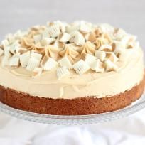 White Chocolate Peanut Butter Cheesecake with blondie crust: bake the crust but the cheesecake is no-bake. Peanut Butter Ideas, Cake Recipes Chocolate, Butter Ideas, Peanut Butter Cheesecake Recipes, White Chocolate Peanut Butter, Chocolate Peanut Butter Cheesecake, Recipes Chocolate, Peanut Butter Cheesecake, Chocolate Cheese