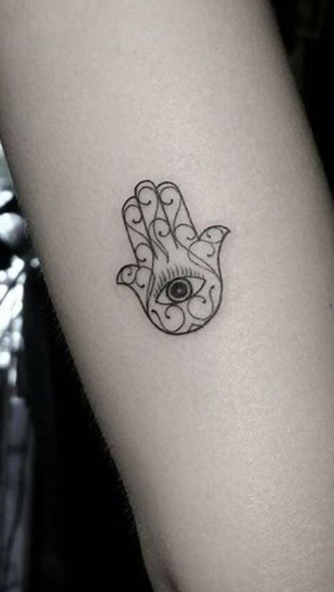 Small hamsa hand tattoo Eye Tattoo Meaning, Dotwork Tattoo Mandala, Hamsa Tattoo Design, Hamsa Hand Tattoo, Evil Eye Tattoo, Hamsa Tattoo, Herz Tattoo, Fatima Hand, Парные Тату