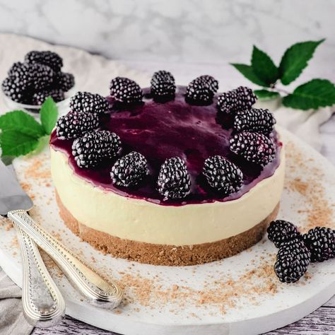 Blackberry Cheesecake 11 Blackberry Topping, Cheesecake With Graham Cracker Crust, Black Forest Cheesecake, Blackberry Cheesecake, No Bake Blueberry Cheesecake, Plain Cookies, Raspberry Ice Cream, Blueberry Topping, Mango Cheesecake