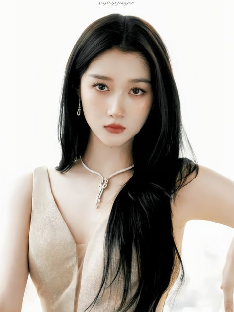 Guan Xiaotong, Kpop Idols, Kpop Idol, Celebrities, Beauty, Quick Saves