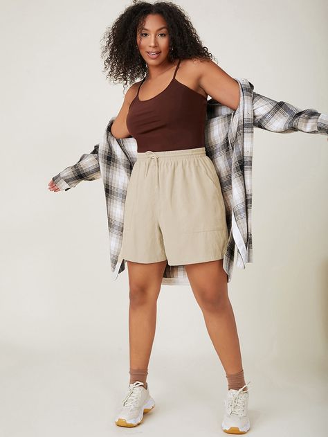 Shein Basics, Drawstring Shorts Outfit, Drawstring Waist Shorts, Top Shein, Shorts Outfits, Summer Plus Size, Shorts Outfit, Plus Size Shorts, Shein Style