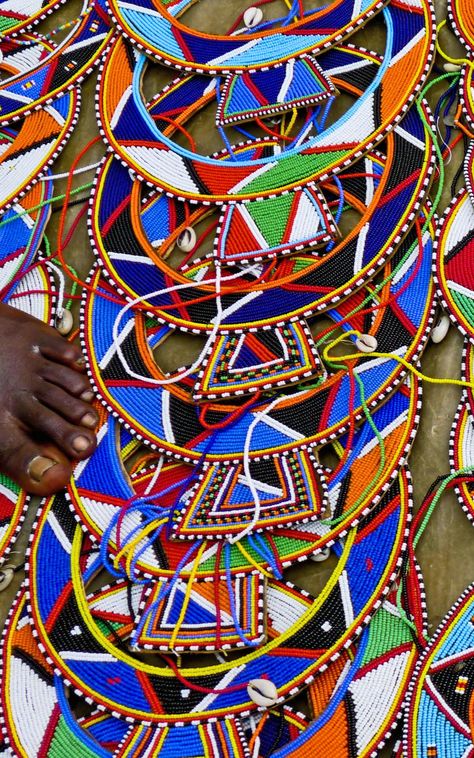 Beautiful beadwork of the Masai being sold in the Nairobi market. www.TimbuktuGlobalTours.com Call Of The Wild, African Textiles, African People, Beautiful Beadwork, Beaded Jewlery, Maasai, Fashion Suits For Men, Native American Beading, African Safari