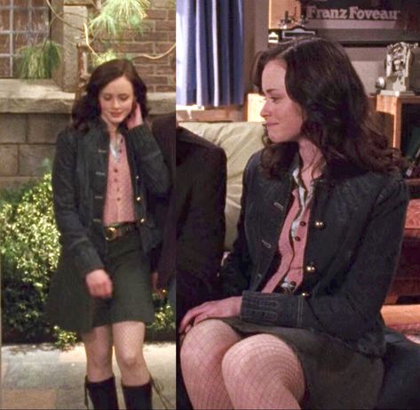 Rory Gilmore oufits Rory Gilmore Season 3 Outfits, Rory Gilmore Coat, Rory Gilmore Style Outfits, Rory Style, Rory Outfits, Rory Gilmore Outfits, Movie Fits, Gilmore Outfits, Gilmore Style