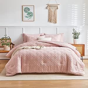 Blush Bedding, Twin Comforter Sets, Shabby Chic Boho, Tufted Bed, Twin Comforter, Chic Pattern, Bed In A Bag, Queen Comforter Sets, Queen Comforter