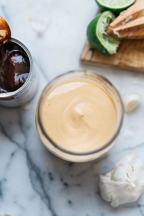 PREP SAUCE SUNDAY: CHIPOTLE CASHEW CREMA — dolly and oatmeal Cashew Crema, Vegan Chipotle, Butternut Squash Chili, Chipotle Crema, Vinegar Salad Dressing, Crispy Smashed Potatoes, Healty Dinner, Asparagus Soup, Burger Sauce