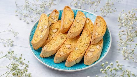 Barefoot Contessa Biscotti Recipe Biscotti Recipes, Types Of Cooking Oil, Almond Biscotti, Biscotti Recipe, Barefoot Contessa, Raw Almonds, Dried Cherries, Sliced Almonds, Banana Bread Recipes