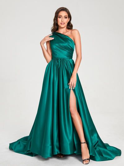 Emerald Green Bridesmaid Dresses - Under $100 | Lavetir- Page 2 Dress Style Names, Emerald Green Bridesmaid Dresses, Bridesmaid Dresses Under 100, Corset Styles, Emerald Bridesmaid Dresses, Dreamy Wedding Dress, Satin Ball Gown, Party Dresses Online, Bridesmaid Dress Styles