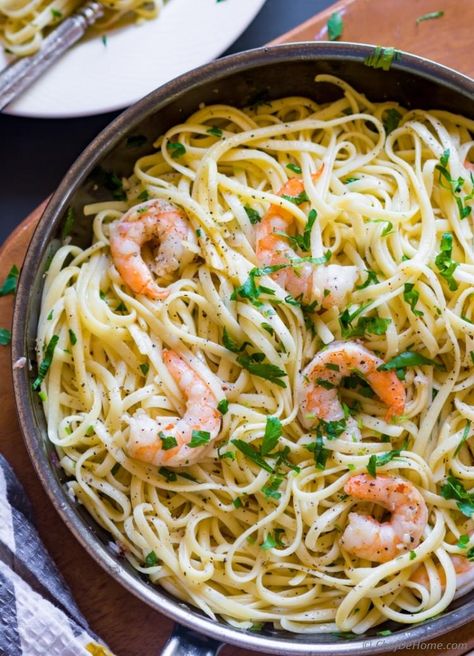 Shrimp Scampi Linguine Pasta Recipe Lemon Pepper Pasta, Shrimp Scampi Linguine, Lemon Shrimp Pasta, Garlic Shrimp Scampi, Scampi Sauce, Seafood Linguine, Lemon Garlic Shrimp Pasta, Linguine Recipes, Lemon Shrimp