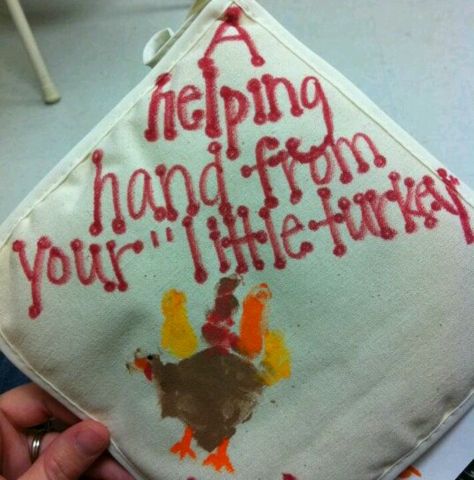 Turkey Pot Holder Craft, Thanksgiving Pot Holder Craft, Thanksgiving Gift From Kids To Parents, Handprint Pot, Pot Holder Crafts, Preschool November, Preschool Thanksgiving, Sunday School Projects, Thankful Turkey