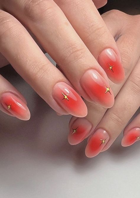 Nails For Orange Outfit, Aura Nails Christmas, Red And Orange Aura Nails, Peach Aura Nails, Aura Red Nails, Red Blush Nails, Sunset Aura Nails, Blue And Orange Outfit Ideas, Aura Nails Orange