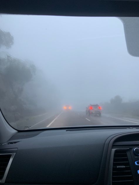 Cold Weather Pictures, Early Morning Drive Aesthetic, Morning Fog Car Snap, Early Morning Car Snap, Fog Car Driving Snapchat, Morning Drive, Morning Fog, Early Morning Drive, Rainy Car Drive