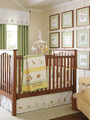 Animal-Themed Nurseries Green And Yellow Nursery, Gender Neutral Nurseries, Neutral Nurseries, Nursery Trends, Animal Nursery Theme, Yellow Nursery, Neutral Room, Green Nursery, Baby Planning