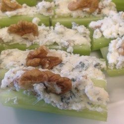 Stuffed Celery Appetizer with Gorgonzola and Walnuts - Allrecipes.com Recipes With Blue Cheese, Vegetarian Party Appetizers, Stuffed Celery, Vegetarian Party, Brunch Sides, Blue Cheese Recipes, Celery Recipes, Fingerfood Party, Mascarpone Cream