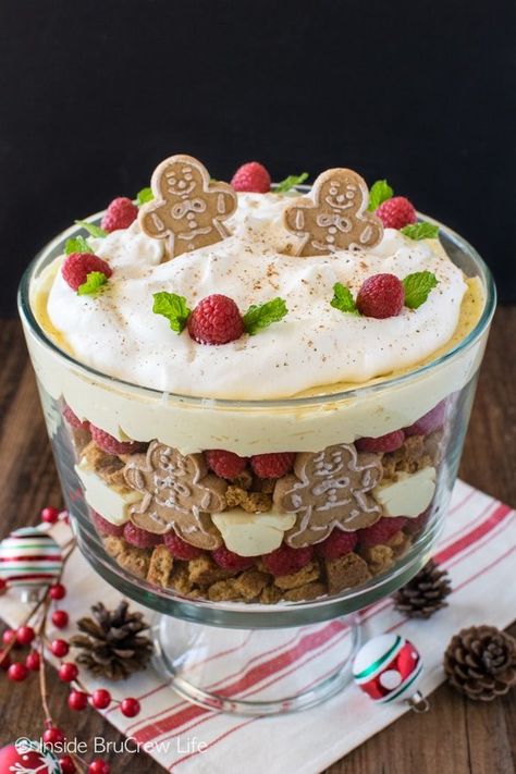 No Bake Eggnog Cheesecake Trifle No Bake Eggnog Cheesecake, Christmas Trifle Recipes, Trifle Recipes Easy, Trifle Bowl Recipes, Trifle Dessert Recipes, Healthy Breakfast Bowl, Christmas Trifle, Eggnog Cheesecake, Trifle Recipes