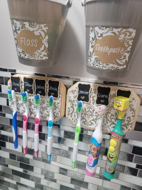 Tooth Brush Organization Ideas, Where To Store Toothbrushes In Bathroom, Dollar Tree Toothbrush Holder, Kids Toothbrush Organization, Large Family Toothbrush Organization, Bathroom Toothbrush Organization, Toddler Toothbrush Holder, Diy Toothbrush Holder, Diy Toothbrush