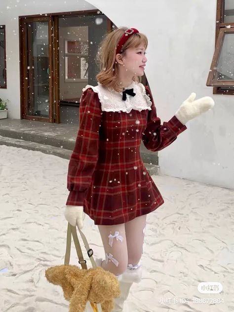 Japanese Christmas Outfit, Asian Christmas Outfit, Kawaii Christmas Outfits, Kpop Christmas Outfit, Christmas Outfit Summer, Y2k Christmas Outfits, Coquette Christmas Outfit, Red Dress Christmas Outfit, Red Coquette Outfit