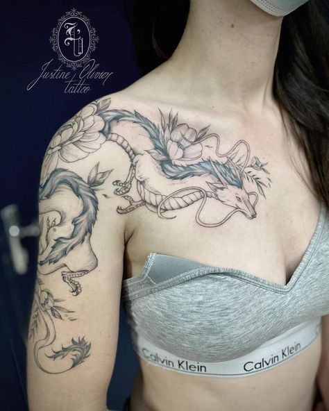 Dragon Tattoo Shoulder, Tatuaje Studio Ghibli, Dragon Tattoo Arm, Around Arm Tattoo, Ghibli Tattoo, Dragon Sleeve Tattoos, Dragon Tattoo For Women, Dragon Tattoo Designs, Sleeve Tattoos For Women