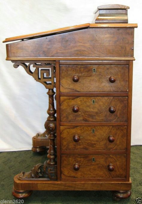 Captain's desk side view- love the drawers down the side. Fancy Desk, Desk Ideas, Antique Desk, Small Desk, Wooden Desk, Classic Furniture, Wood Work, Victorian Style, Antique Dresser