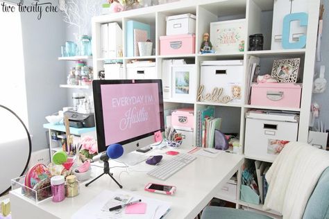 Keeping It Real Home Tour Office Vibes, Dream Desk, Art Studio Design, Keeping It Real, Office Area, Blog Photos, Desk Ideas, Studio Design, Keep It Real