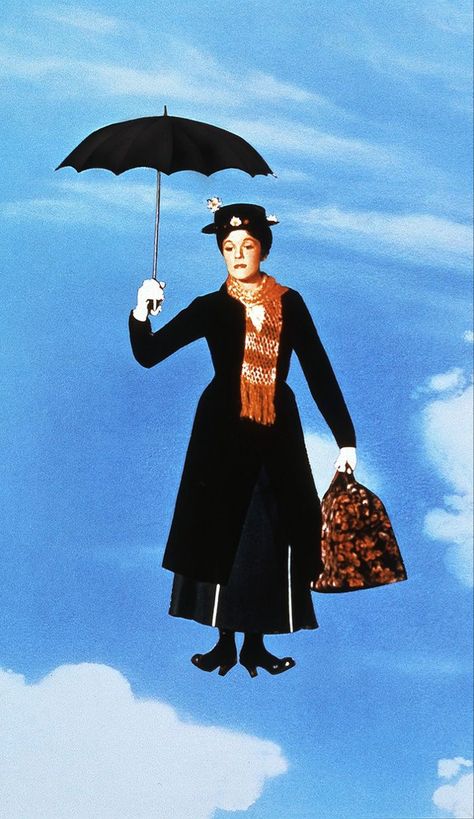 Julie Andrews in Mary Poppins (1964) Julie Andrews Mary Poppins, Mary Poppins Penguins, Cat Mad, Mary Poppins 1964, Crazy Hat, Mad Tea Parties, Crazy Hat Day, Party Queen, Mad Hatter Hats