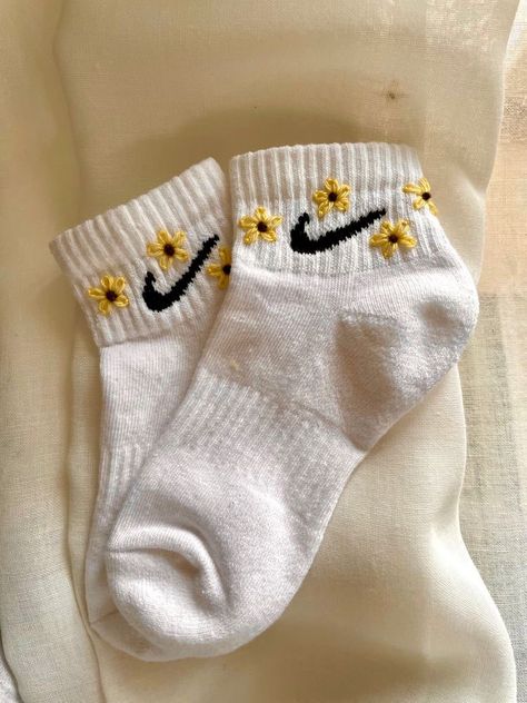 Embroidered Nike Socks Christmas, Embrodered Nike, Socks Embroidery Diy, Embroidery Nike Socks, Nike Sock Embroidery, Embroidered Nike Socks, Handcraft Aesthetic, Embroidered Socks Diy, Nike Socks Embroidery