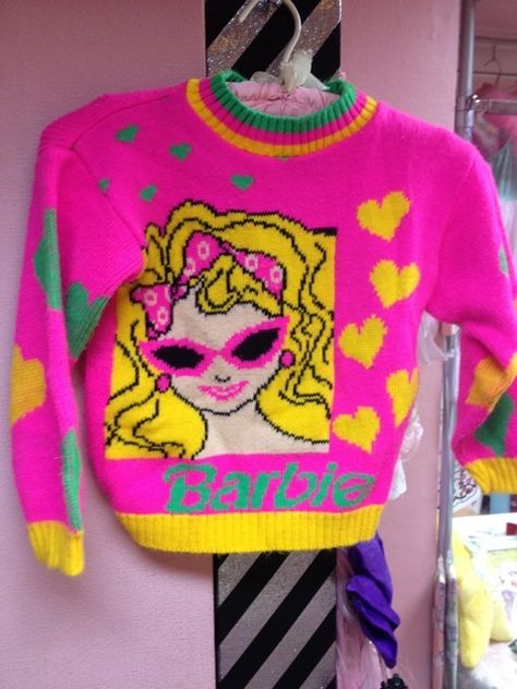 I need this Barbie Sweater. Barbie Sweater, The 90s Fashion, Ugly Outfits, Goth Fairy, Barbie I, Japanese Street Fashion, Cool Fits, Some Girls, Vintage Doll