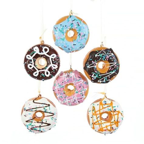 Here are some fun stocking stuffers for girls 10-12! These are some of the best gifts for a 13 yr old girl and below if you need gift ideas for kids. Icing Aesthetic, Christmas Car Decor, Donut Christmas Tree, Donut Ornament, Donut Decorations, Winter Holiday Decorations, Sprinkle Donut, Food Ornaments, Holiday Sparkle