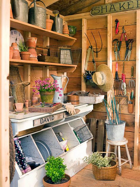 Shed Inspiration, Garden Shed Interiors, Small Garden Shed, Vibeke Design, Shed Decor, Shed Interior, Shed Organization, Garden Tool Shed, Smart Garden