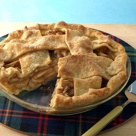 Apple Peanut Butter, Peanut Butter Apple, Traditional Apple Pie, Skippy Peanut Butter, Hormel Recipes, Peanut Butter Snacks, Thanksgiving Pie, Apple Bite, Apple And Peanut Butter