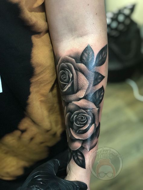 Black And Grey Roses Tattoo, Black And Grey Rose Tattoo Realistic, Tattoo Greywash, Black And Grey Butterfly Tattoo, Rose Cover Up Tattoo, Rose Tats, Grey Rose Tattoo, Black And Grey Rose Tattoo, Rose Tattoo Cover Up