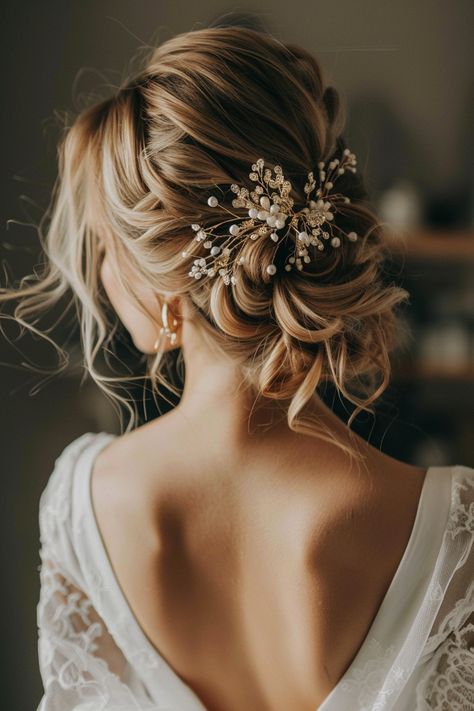 Loose Bridal Hair Updo, Bridal Updo Flowers, Bridal Updo Long Hair, Boho Bride Hair Updo, Wedding Updo Bride, Bridal Low Bun Hairstyles, Bride Hair Updo With Veil, Wedding Updo With Flowers, Romantic Wedding Hair Updo