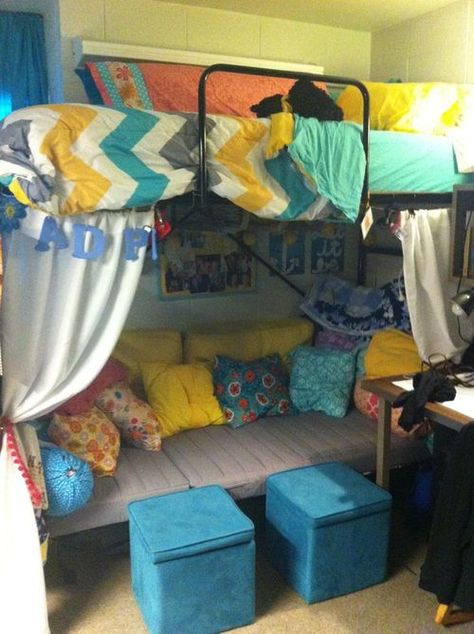 Bed Into Couch, Girl Dorms, Dream Dorm, Bottom Bunk, Dorm Sweet Dorm, Dorm Inspiration, College Living, Dorm Room Designs, Dorm Living