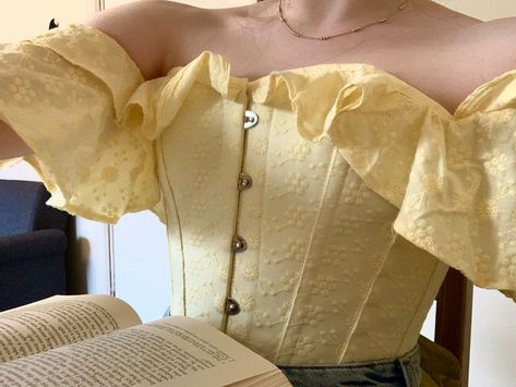 Yellow Corset Top Outfit, Yellow Corset Outfit, Prom Dresses With Corset Top, Beauty And The Beast Outfit Ideas, Modern Belle Costume, Modern Corset Outfit, Princess Belle Aesthetic, Lizzy Elmsworth, Yellow Corset Dress