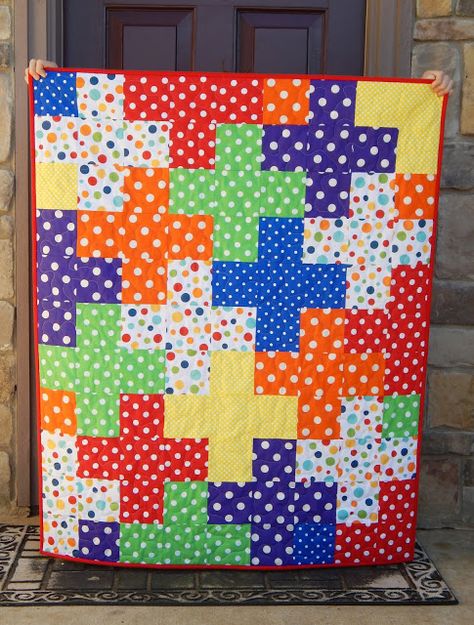 Quilts With Polka Dot Fabric, Polka Dot Quilts Ideas, Baby Quilts Patterns, Baby Quilts Easy, Polka Dot Quilts, Kid Quilts Patterns, Quilt Layouts, Kid Quilts, Charity Quilts