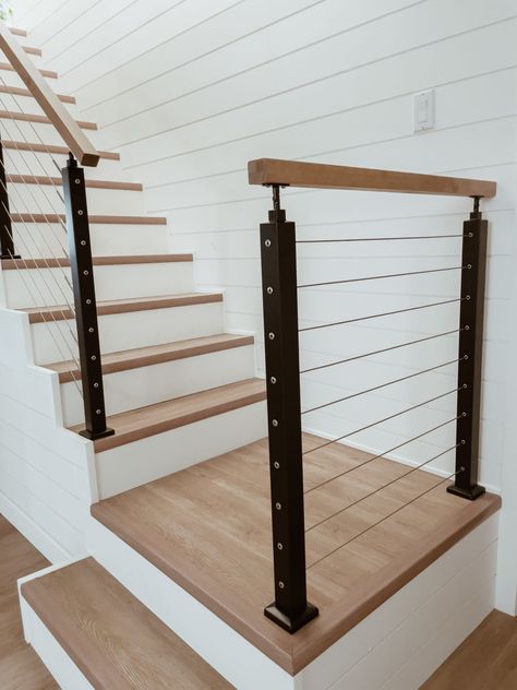 Diy Interior Stair Railing, Cable Railing Interior, Diy Cable Railing, Cable Railing Diy, Cable Stair Railing, House Foyer, Diy Stair Railing, Loft Railing, Hilltop House