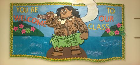 Moana bulletin board fall 2017 Moana Bulletin Board Ideas, Moana Bulletin Board, Moana Classroom Theme, Disney Library, Camp Classroom, Fairy Tales Kindergarten, Beach Classroom, Moana Crafts, Disney Themed Classroom