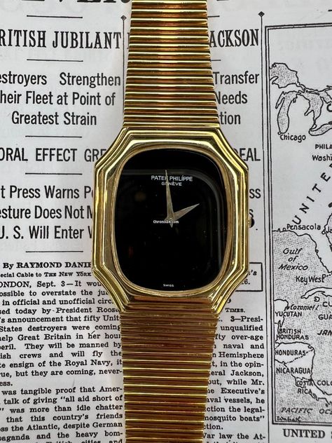 Patek Philippe Black Onyx 3729/1 18K Yellow Gold Watch for $18,500 for sale from a Seller on Chrono24 Vintage Patek Philippe, Watch Patek Philippe, Patek Philippe Gold, Philippe Patek, Fancy Watches, Retro Renovation, Patek Philippe Watches, Ancient Books, Jewelry Watch