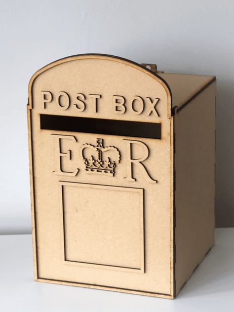 Looking for a creative solution to store cards? Here is a list of wedding card box ideas for guests to leave their cards and well wishes. Wedding Card Post Box, Wedding Gift Card Box, Personalized Desk Name Plate, Wedding Post Box, Wedding Post, Patras, Personalized Desk, Wedding Guest Books, Engraved Sign