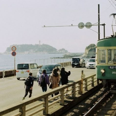 Miss Her, Japan Aesthetic, Cinematic Photography, Vintage Film, Pretty Photos, Slice Of Life, Film Aesthetic, Film Camera, A Train