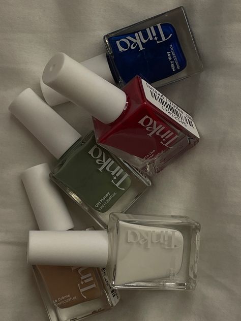 Nail Polish Collection Aesthetic, Nail Polish Aesthetic, Best Nail Polish Brands, Nail Paint Shades, Stationery Obsession, Cute Nail Polish, Cosmetic Creative, Nail Techniques, Nails Today