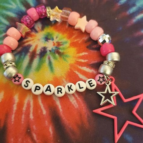 Kandi Bracelets Rave, Rave Bracelets, Diy Kandi Bracelets, Beach Hippie, Electric Daisy, Diy Kandi, Edm Rave, Kandi Cuff, Kandi Bracelets