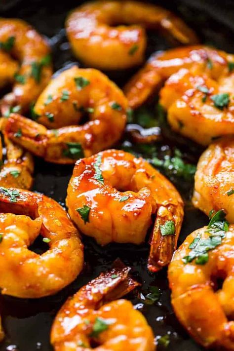 Siracha Shrimp, Honey Sriracha Shrimp, Shrimp Sushi Bowl, Sriracha Shrimp, Honey Shrimp, Sushi Bowl Recipe, Sushi Bowls, Shrimp Marinade, Shrimp Sushi