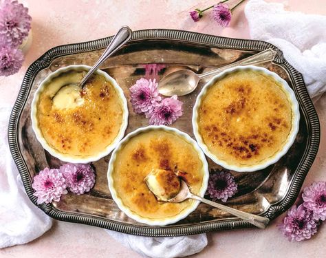 Classic Vegan Crème Brûlée Vegan French Recipes, Vegan Creme Brulee, Mcdougall Recipes, Brulee Recipe, Creme Brulee Recipe, Creme Brûlée, Dessert Recipies, Caramelized Sugar, Cashew Butter