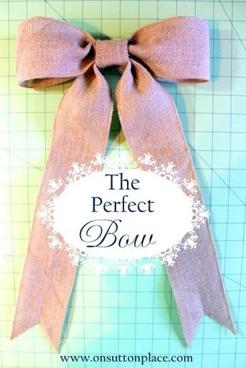 Sewing Wreath, Buat Pita, Perfect Bow, Burlap Bow, Techniques Couture, Burlap Bows, Crafty Craft, Crafty Diy, Craft Time