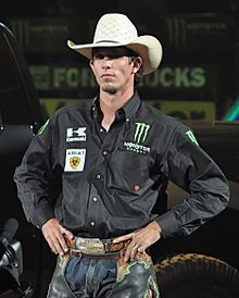 Jb Mauney, Pbr Bull Riders, Pbr Bull Riding, Rodeo Quotes, Professional Bull Riders, Rodeo Time, Handsome Cowboys, Rodeo Cowboys