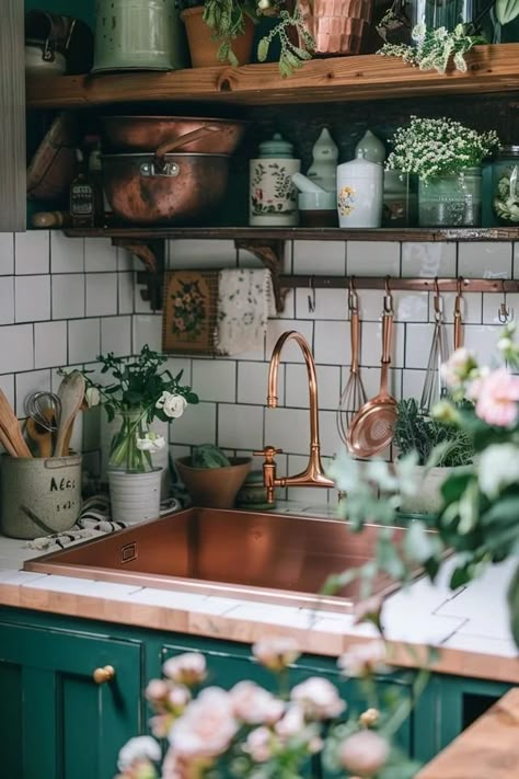 Elevate Your Space with Copper Sink Kitchen Ideas Copper Kitchen Color Scheme, Cooper Kitchen Ideas, Copper And Brass Kitchen, Vintage Sink Kitchen, Copper Decor Kitchen, Kitchen Sink Aesthetic, Copper Sink Kitchen, Copper Interior Design, Classic Kitchen Design Ideas